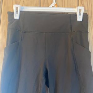 Lululemon green crop leggings